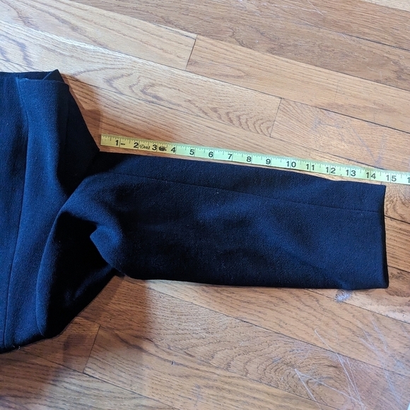 Michael Kors Size 10 Black Wool Made in Italy Cropped Fully Lined Blazer Jacket - Picture 7 of 8